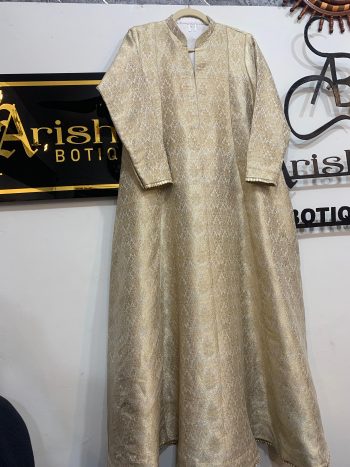 Two piece with stitched banarsi frog